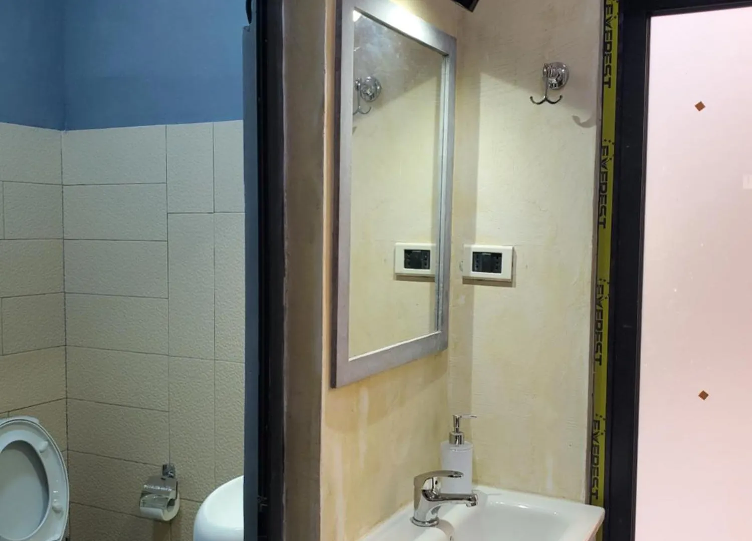 Wander Luxe Hostel Tirana
