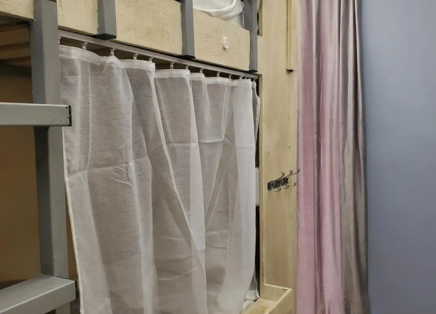 Wander Luxe Hostel Tirana 0*,